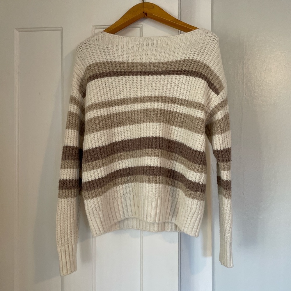 Old Navy Pullover Sweater